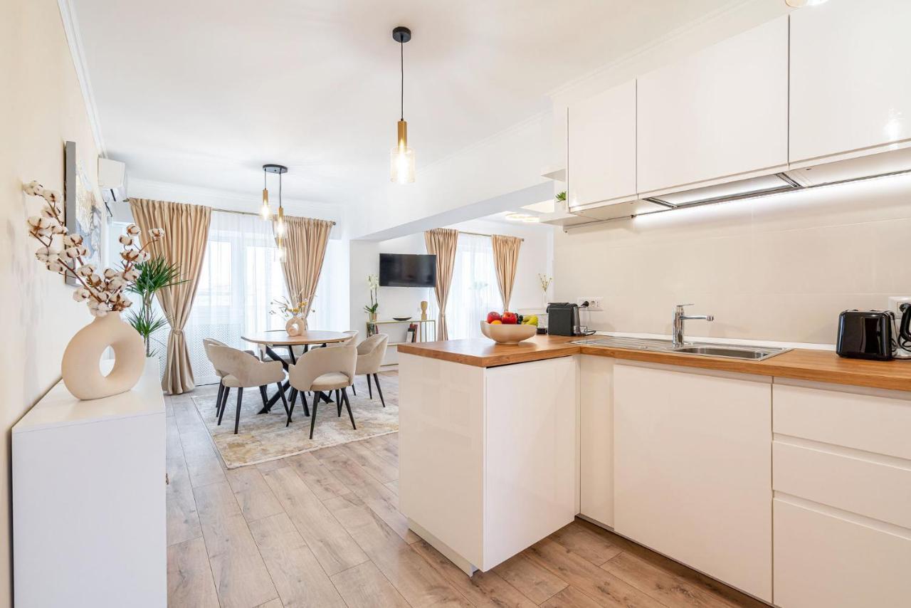 Style And View Bucharest City Center Aparthotel Ngoại thất bức ảnh
