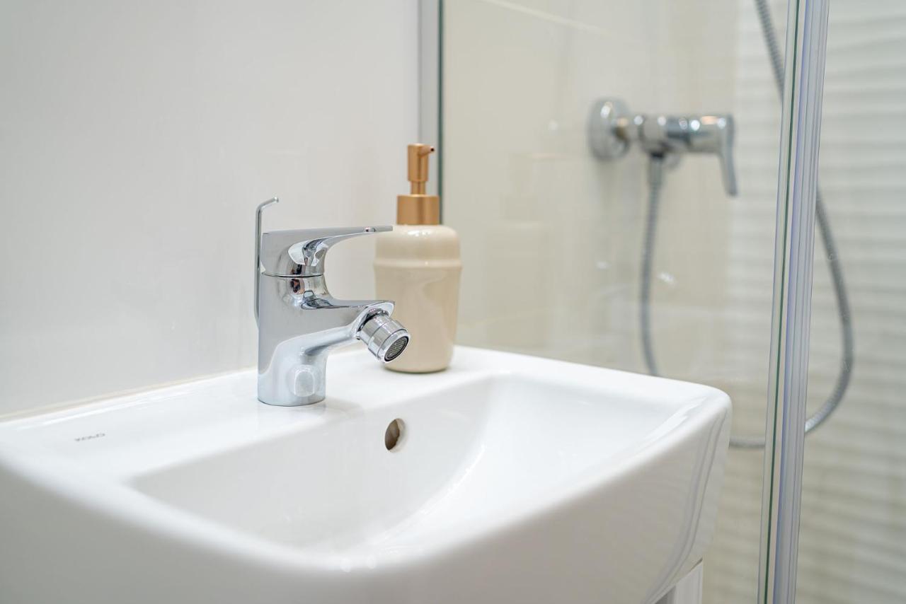 Style And View Bucharest City Center Aparthotel Ngoại thất bức ảnh