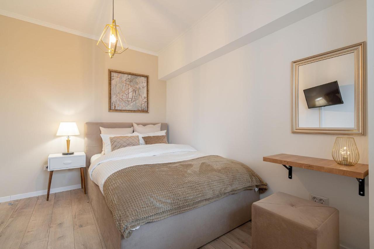 Style And View Bucharest City Center Aparthotel Ngoại thất bức ảnh