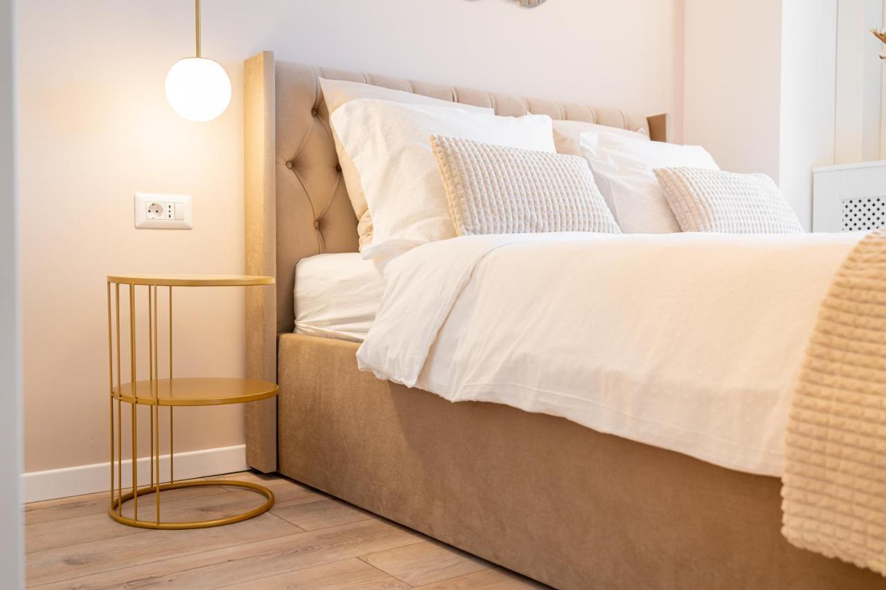 Style And View Bucharest City Center Aparthotel Ngoại thất bức ảnh