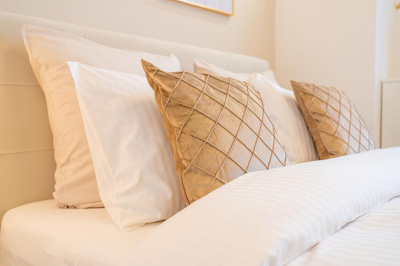 Style And View Bucharest City Center Aparthotel Ngoại thất bức ảnh